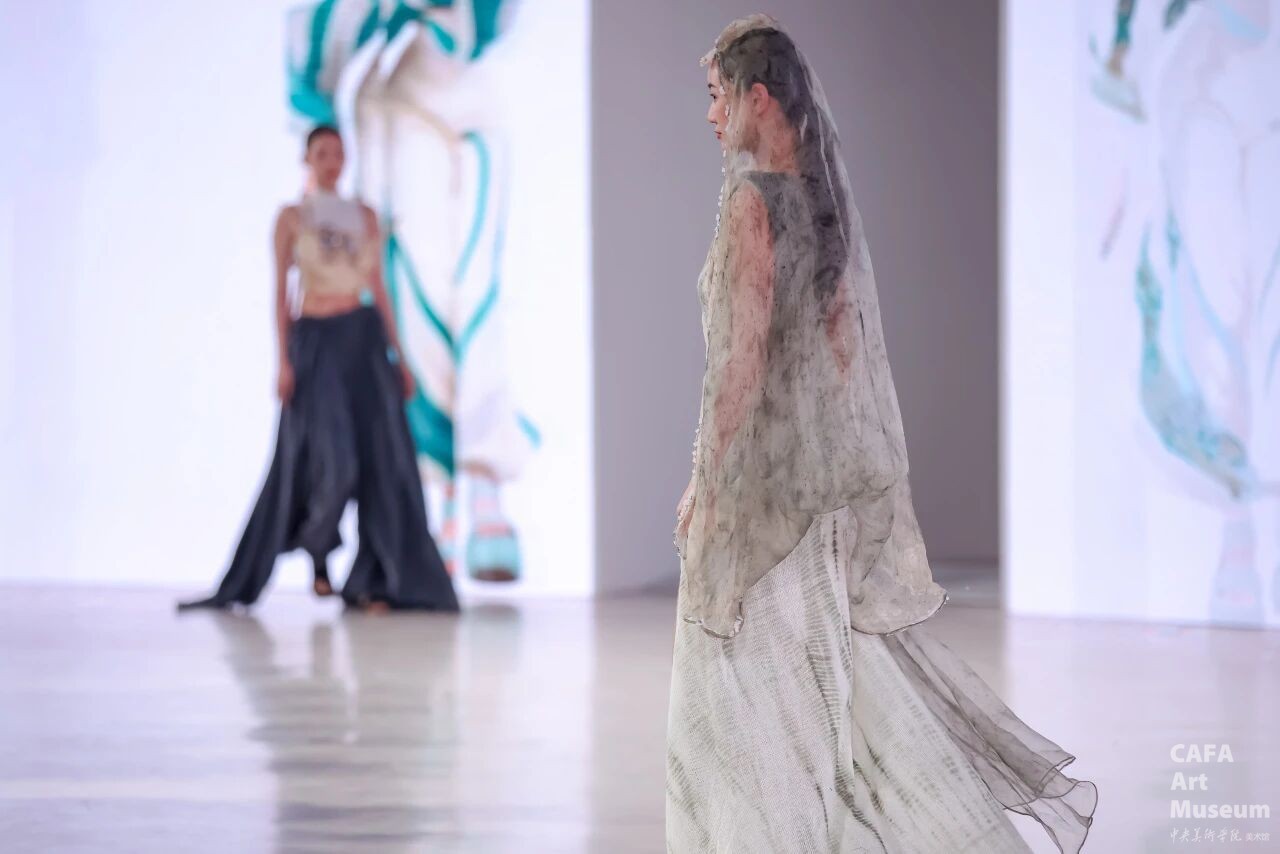 1774925780215305.jpg 1774925780215305.jpg